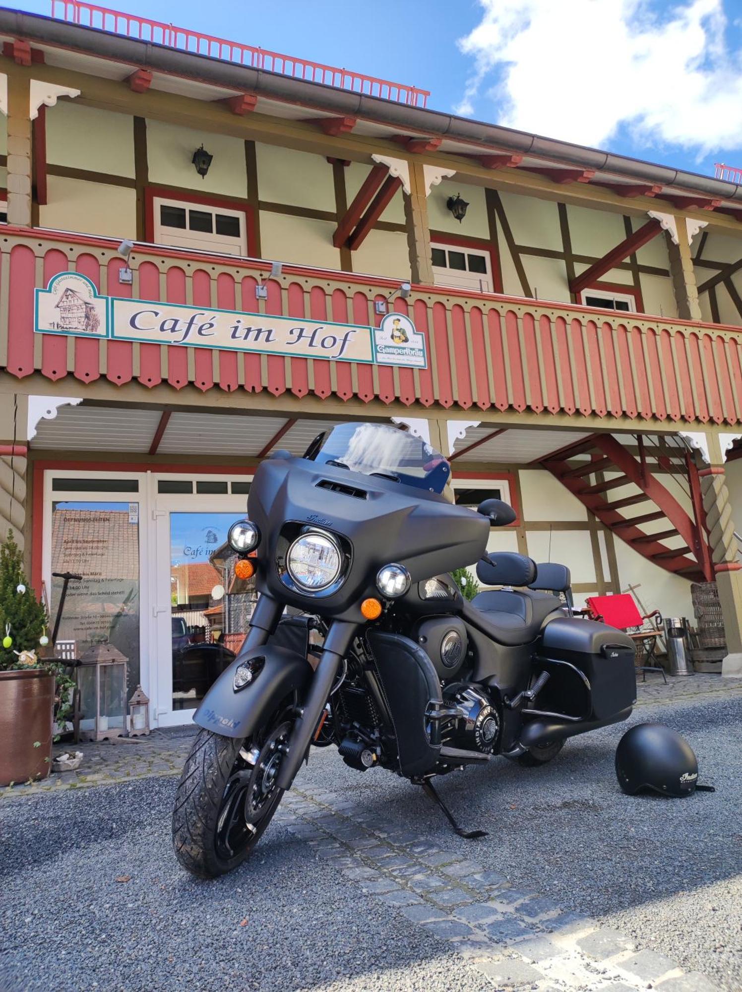 Cafe Im Hof- Bed & Breakfast Streufdorf Bagian luar foto