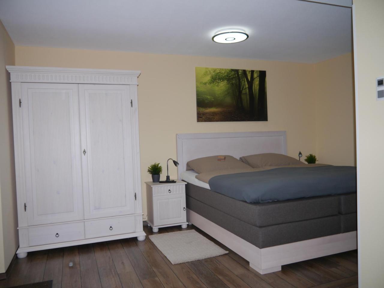 Cafe Im Hof- Bed & Breakfast Streufdorf Bagian luar foto