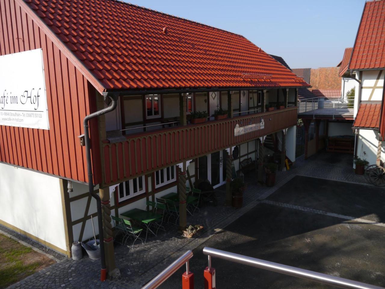 Cafe Im Hof- Bed & Breakfast Streufdorf Bagian luar foto